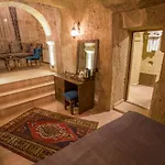 Luna Cave Ortahisar