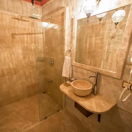 Luna Cave 3* Ортахисар