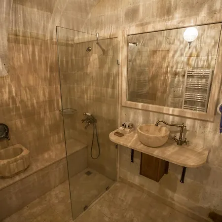 Luna Cave Guest house