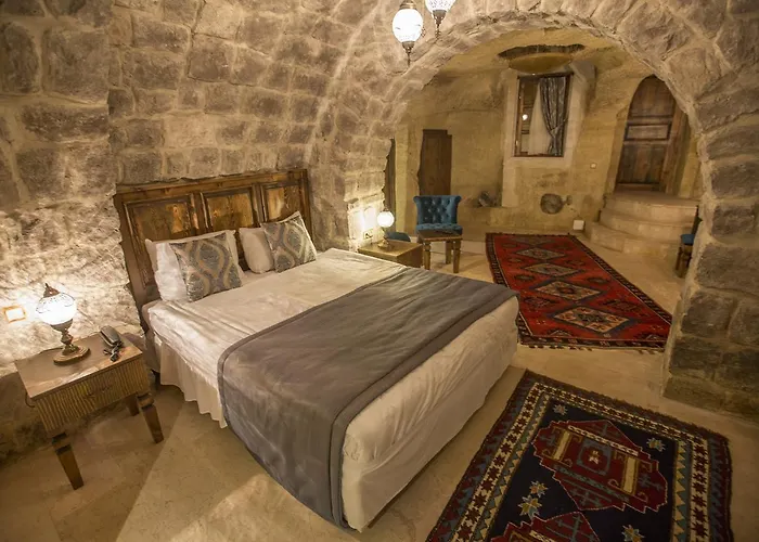 Gasthuis Luna Cave 3*