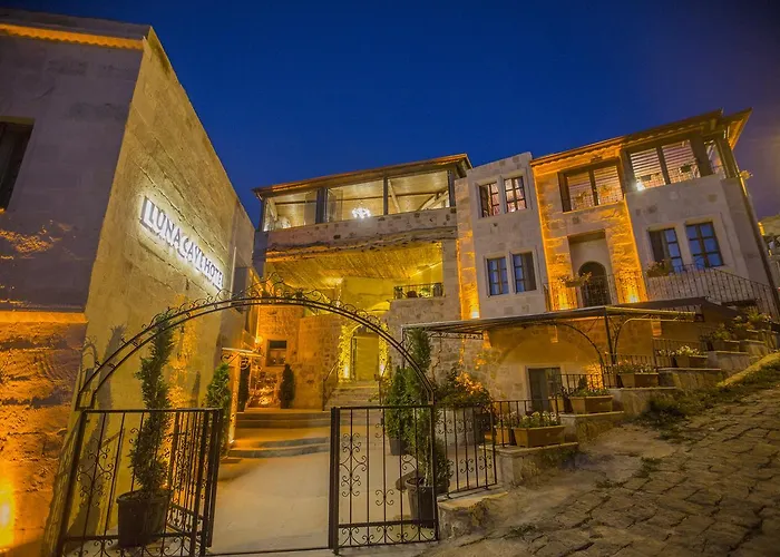 Luna Cave 3* Ortahisar